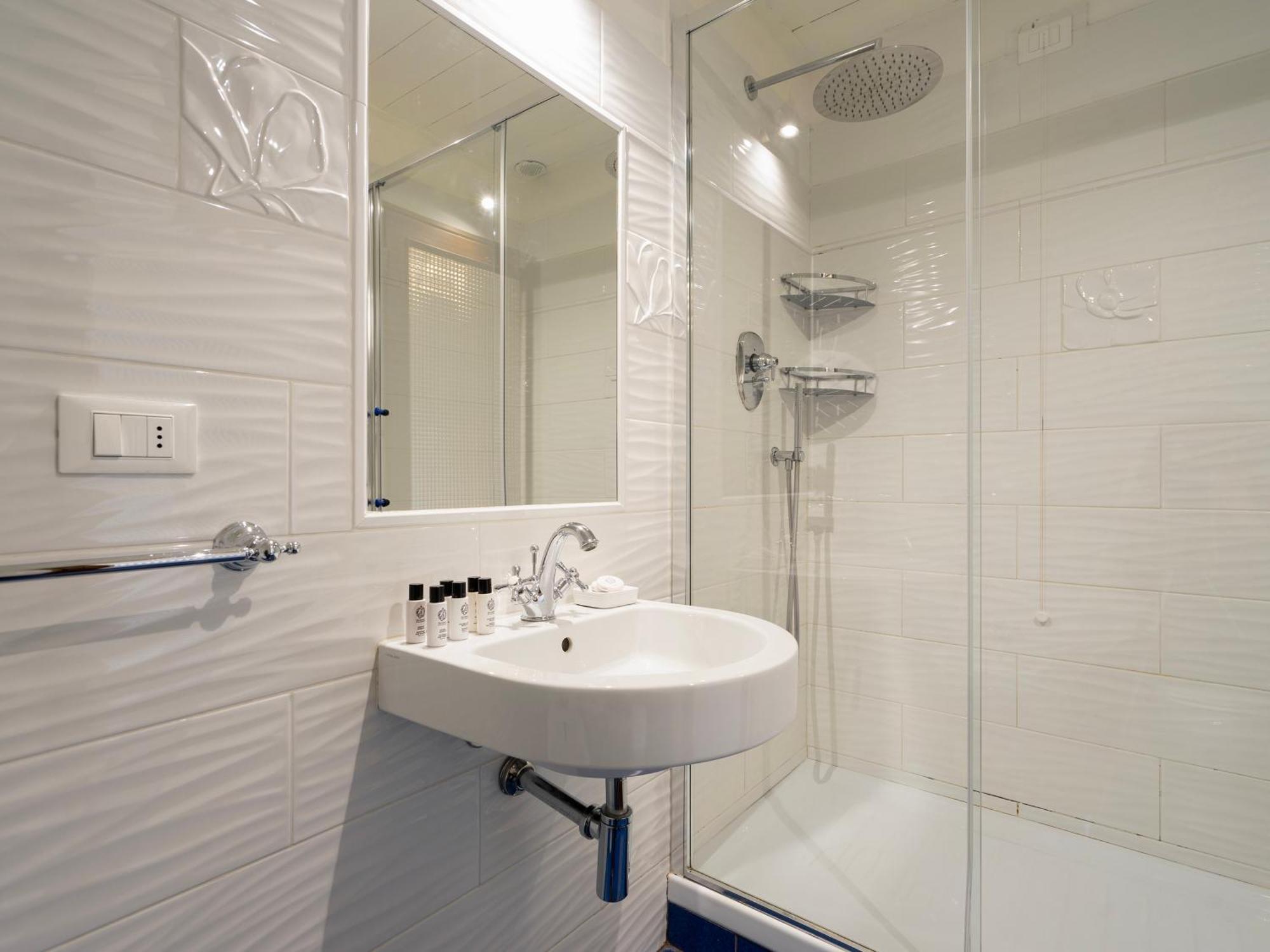 Giglio & Viola Borgia Apartment ฟลอเรนซ์ ภายนอก รูปภาพ